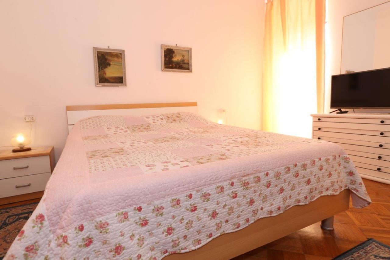 Studio Apartments Cavrak With Terrace Baska  Exterior photo