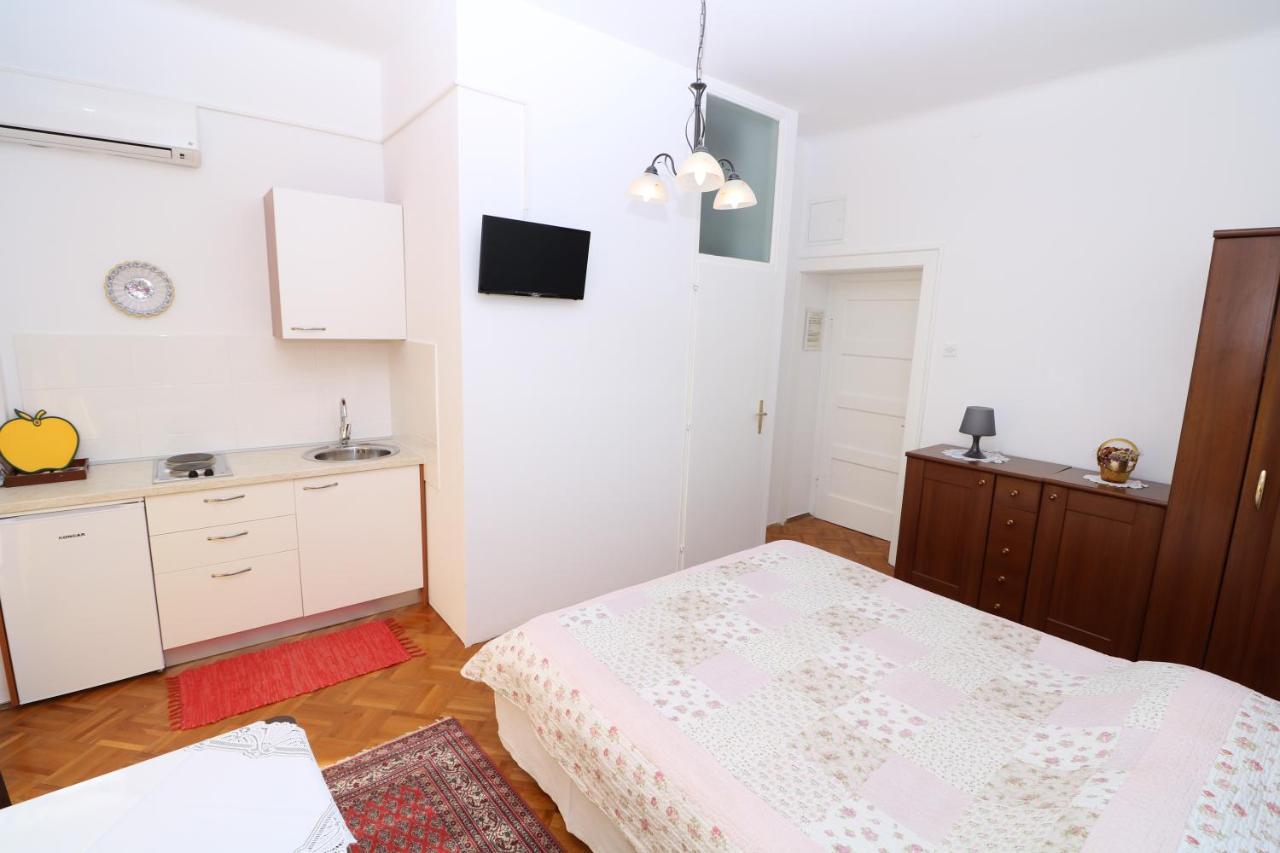 Studio Apartments Cavrak With Terrace Baska  Exterior photo