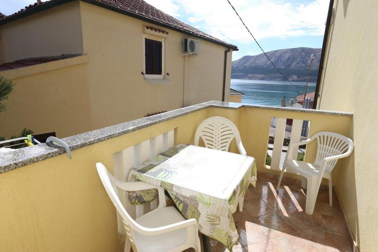 Studio Apartments Cavrak With Terrace Baska  Room photo