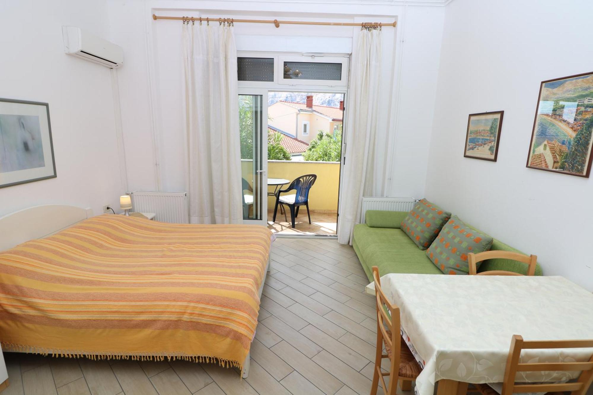 Studio Apartments Cavrak With Terrace Baska  Room photo