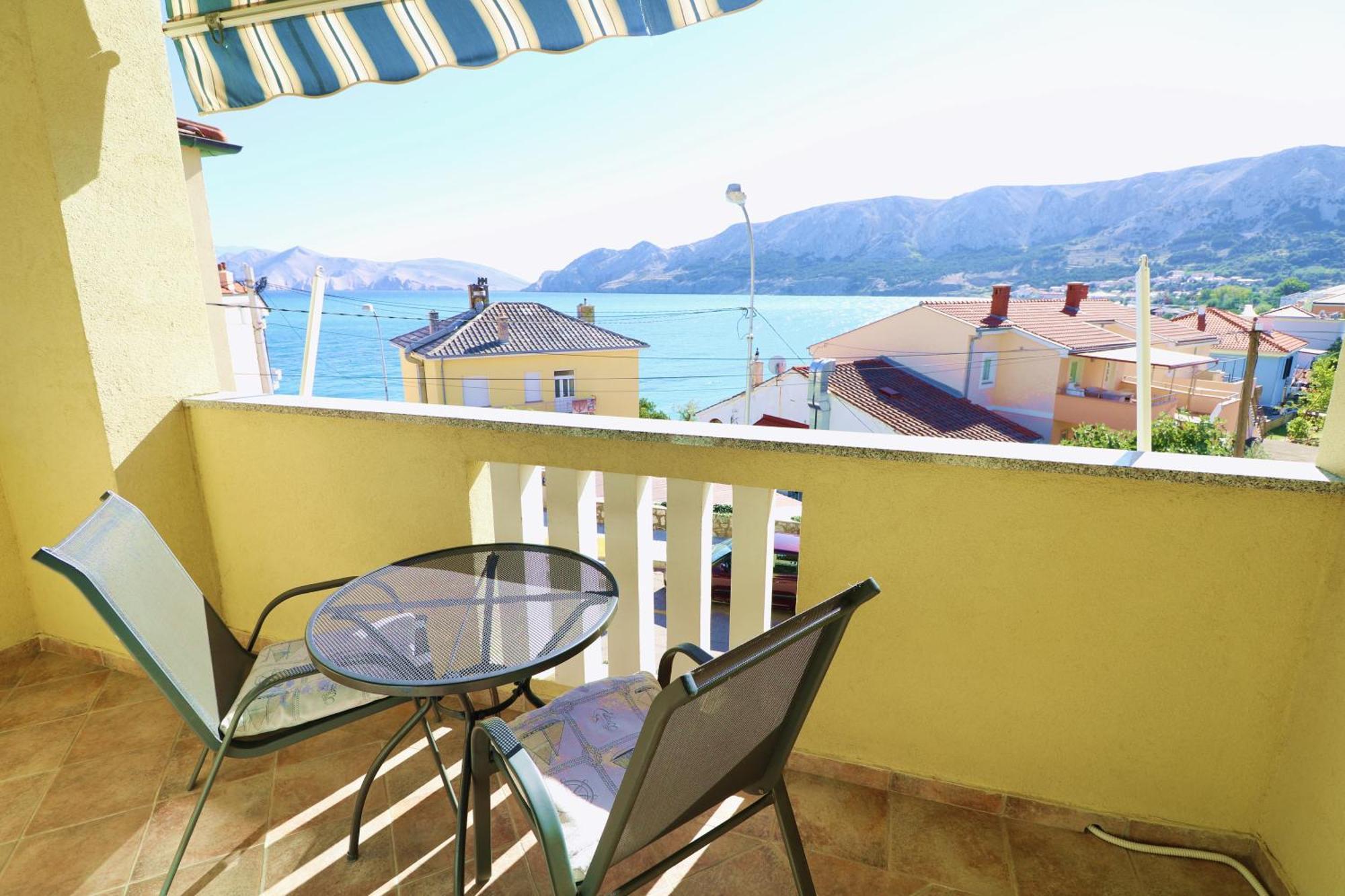 Studio Apartments Cavrak With Terrace Baska  Room photo